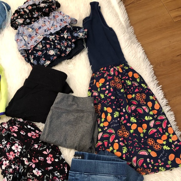 Girls 9 piece lot. Size 10/12 - Picture 2 of 4